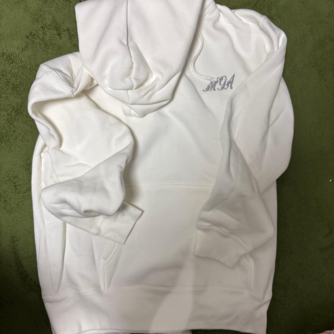 Mrs. GREEN APPLE フーディ