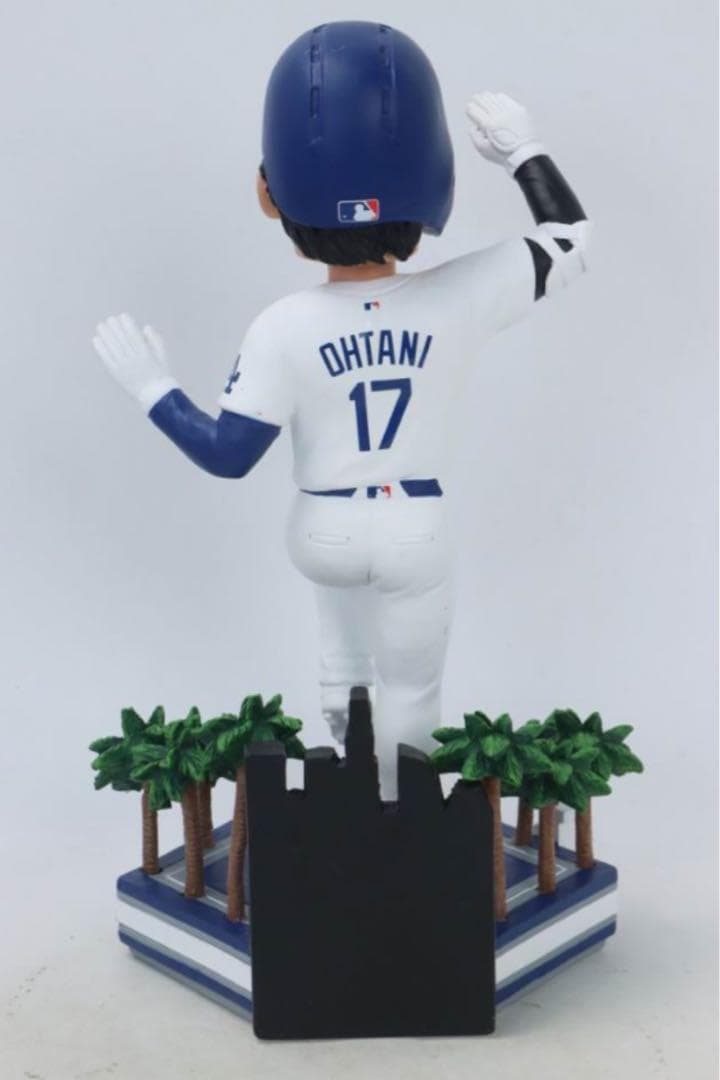 【新品】Shohei Ohtani ボブルヘッドフィギュア LA Dodgers