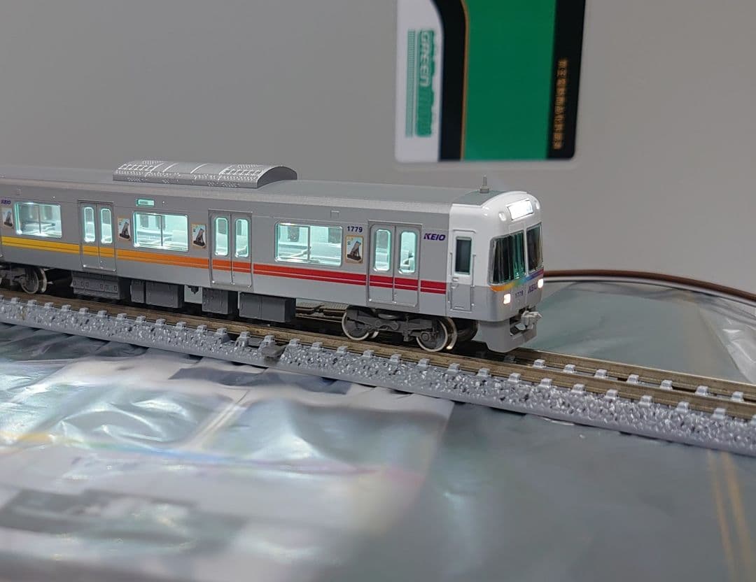 京王 1000系 5両室内灯入 レインボーラッピング 井の頭線 グリーンマックス