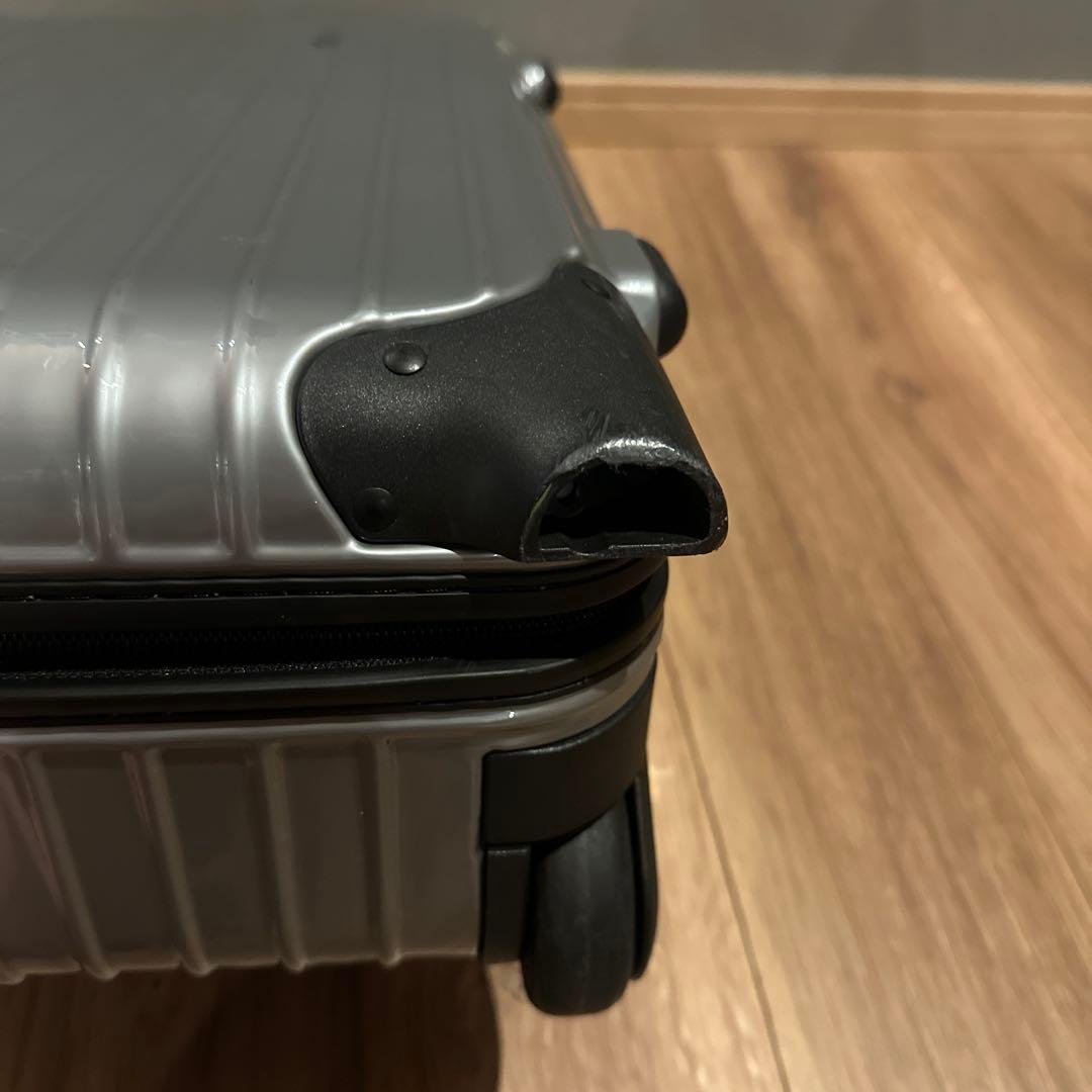 【美品】RIMOWA リモワ シルバー キャリーケース 2輪 タグ付き