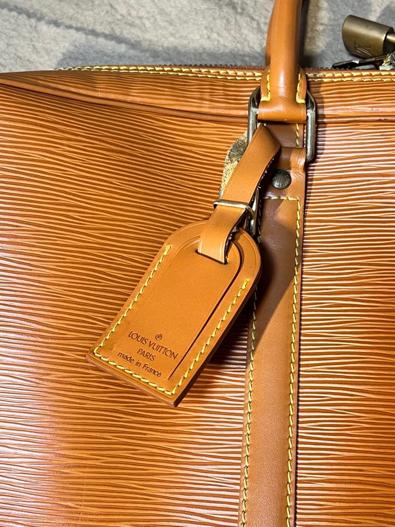 ルイヴィトン　エピ　ポルト ドキュマン・ヴォワヤージュ　ジパングゴールド