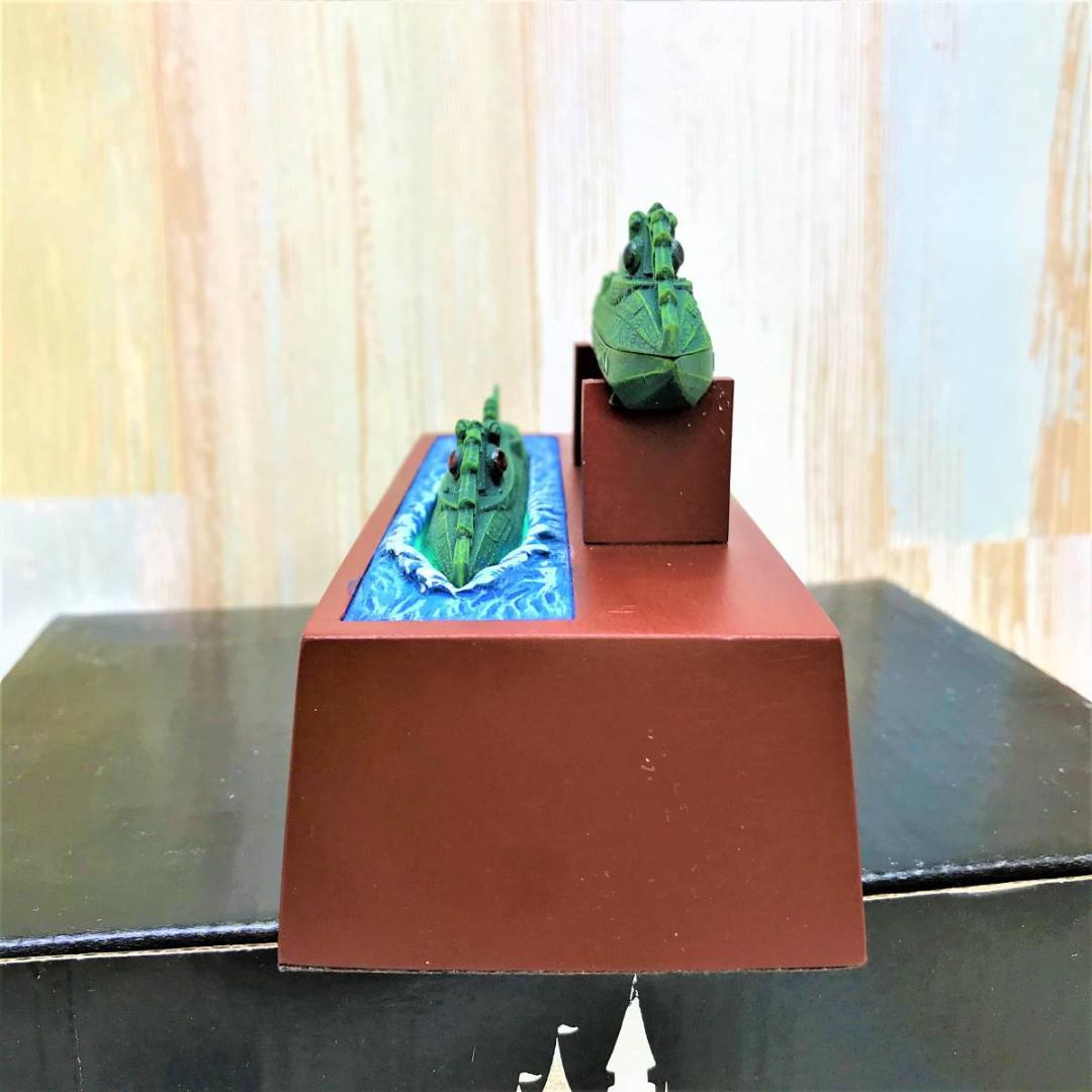 日本未発売★海底2万マイル ノーチラス号 ライトアップフィギュア★ディズニー