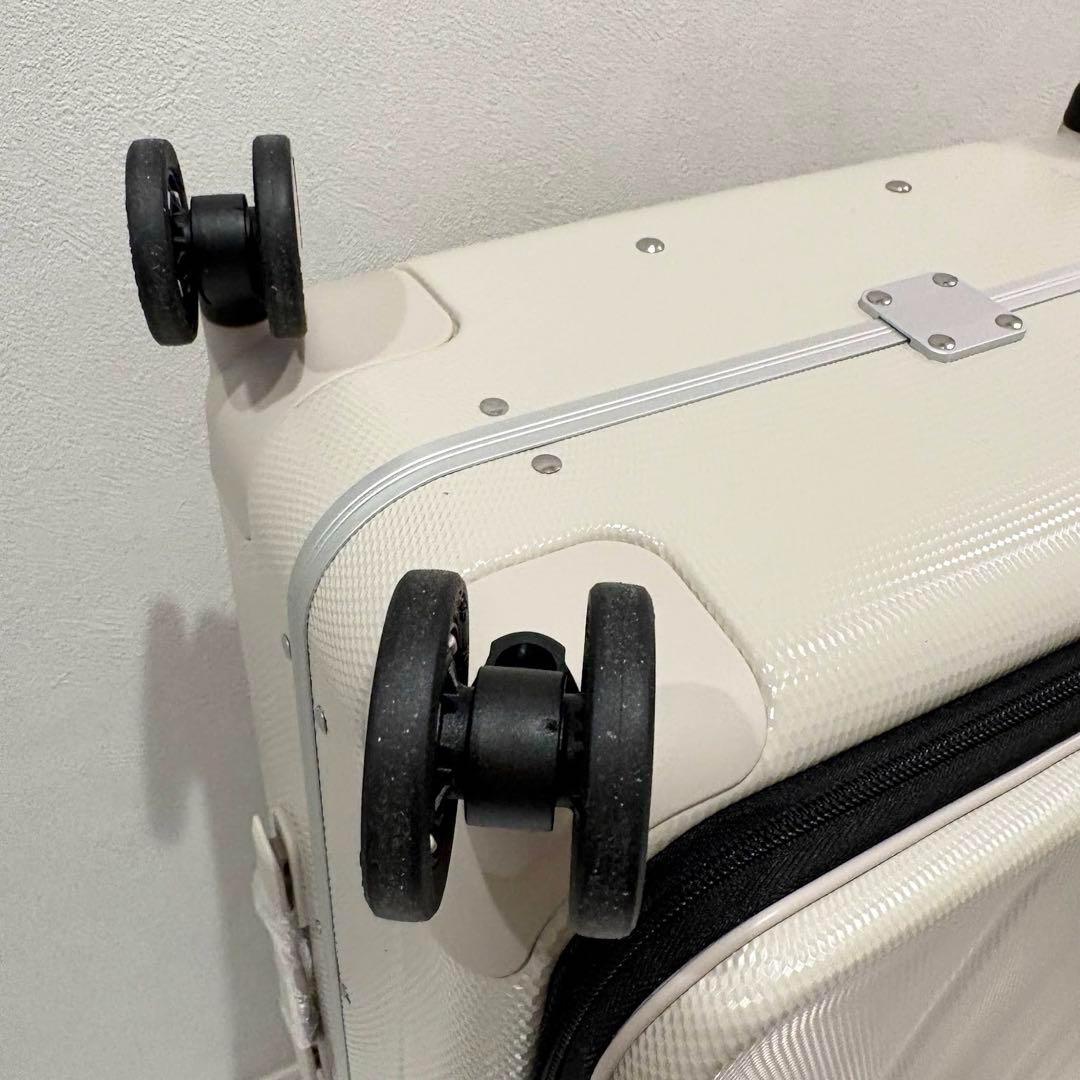 スーツケース 69L 6泊 アルミフレーム 省スペース 耐衝撃 静音 キャリー