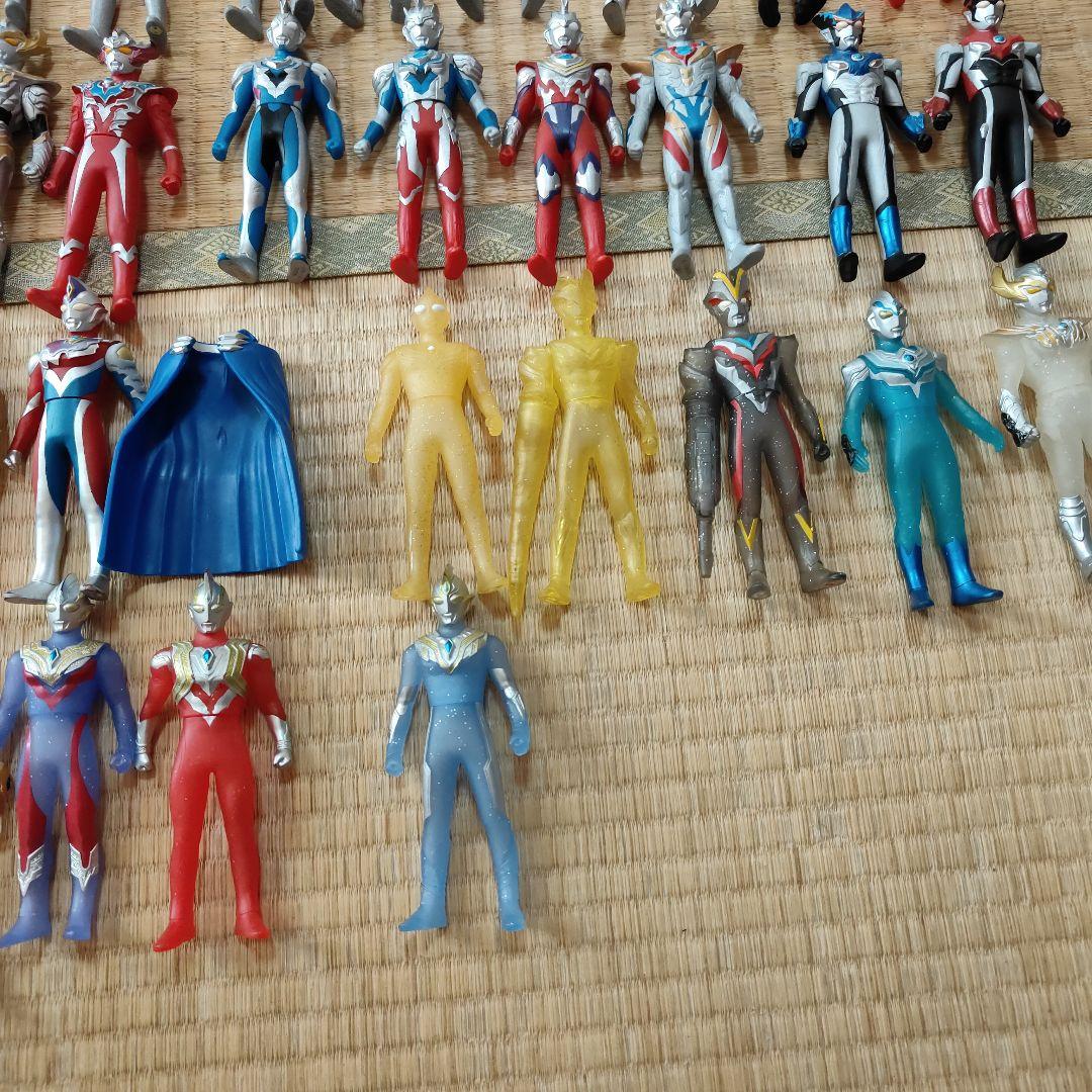 ウルトラマンフィギュアセット 約80体