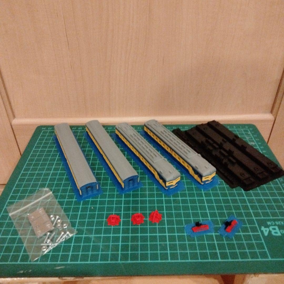 カザフスタン　ER22近郊電車　鉄道模型（Nゲージ）キット　4両セット