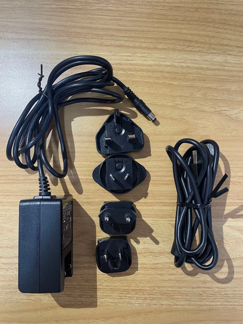 MASCHINE MK3 (ケース付)