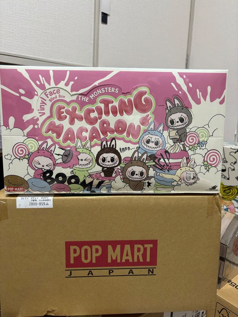アイドル POPMART LABUBU EXCITING MACARON