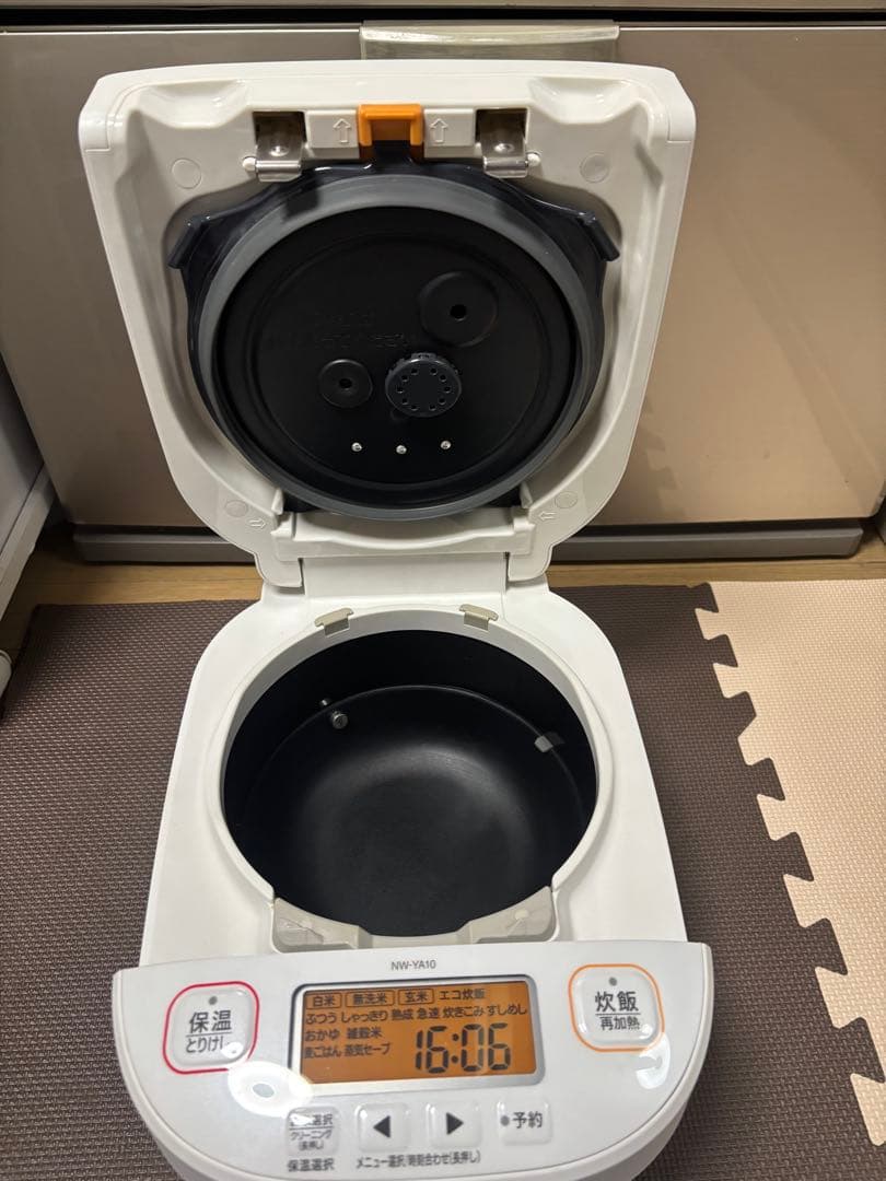 [倉庫処分セール]炊飯器 NW-YA10 ホワイト 1.0L-2023年製