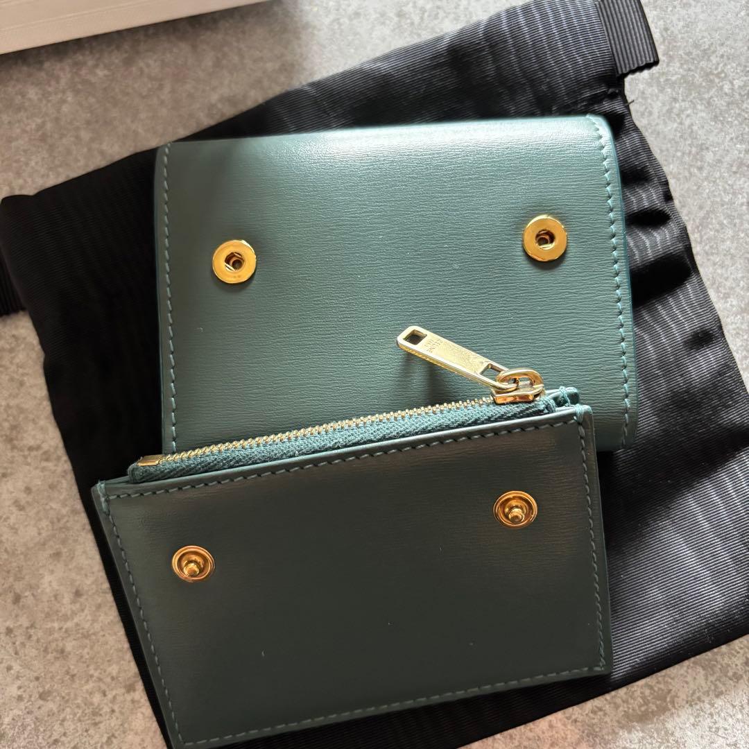 CELINE 入れ付きコンパクトウォレット　グリーン