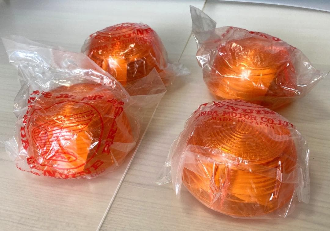 【ホンダ 純正 ・新品：未使用】ウインカーレンズ 4個33402-268-671