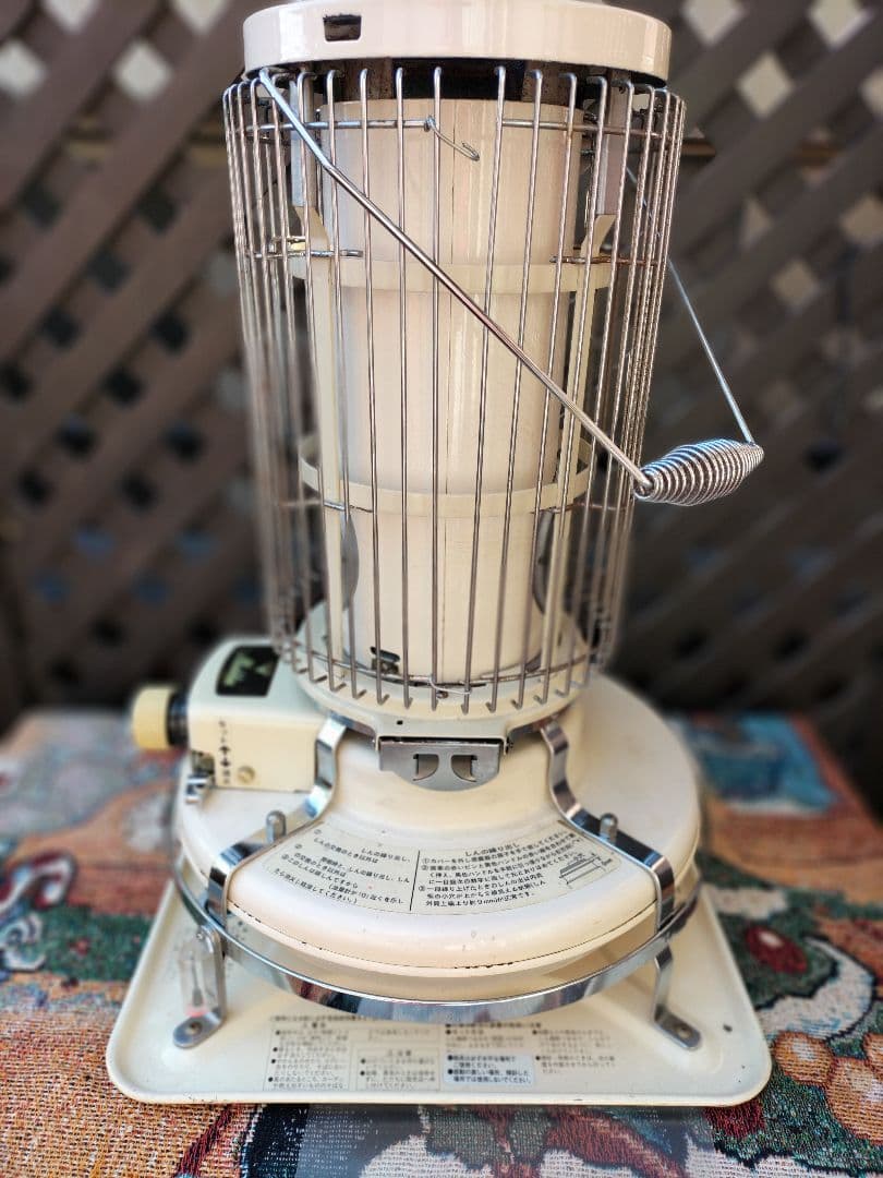 アラジン ストーブ メンテナンス済み。純正品芯交換済。取説付き。ベージュC