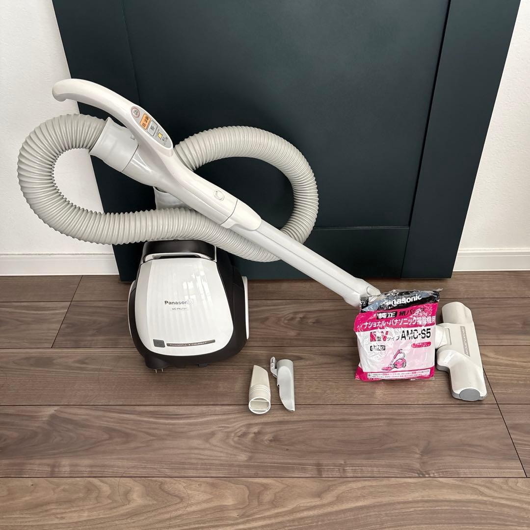 Panasonic 紙パック式掃除機 MC-PKL19A 2018年 紙パック付