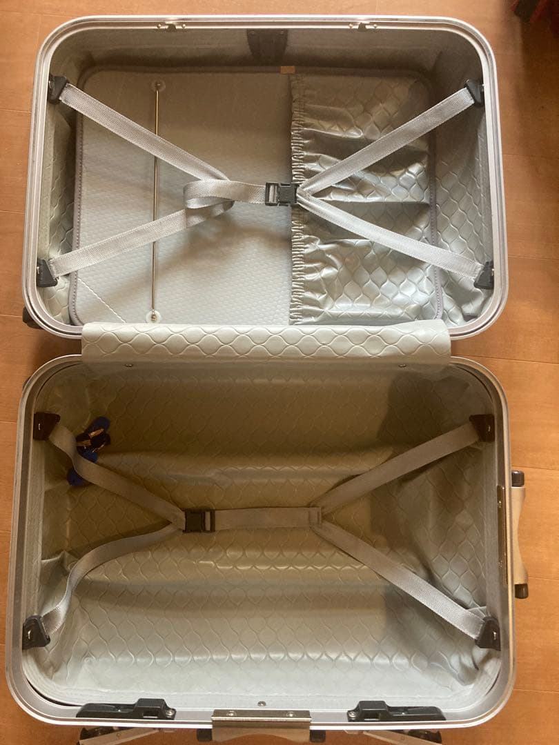 プロテカ　エキノックスライト　スーツケース