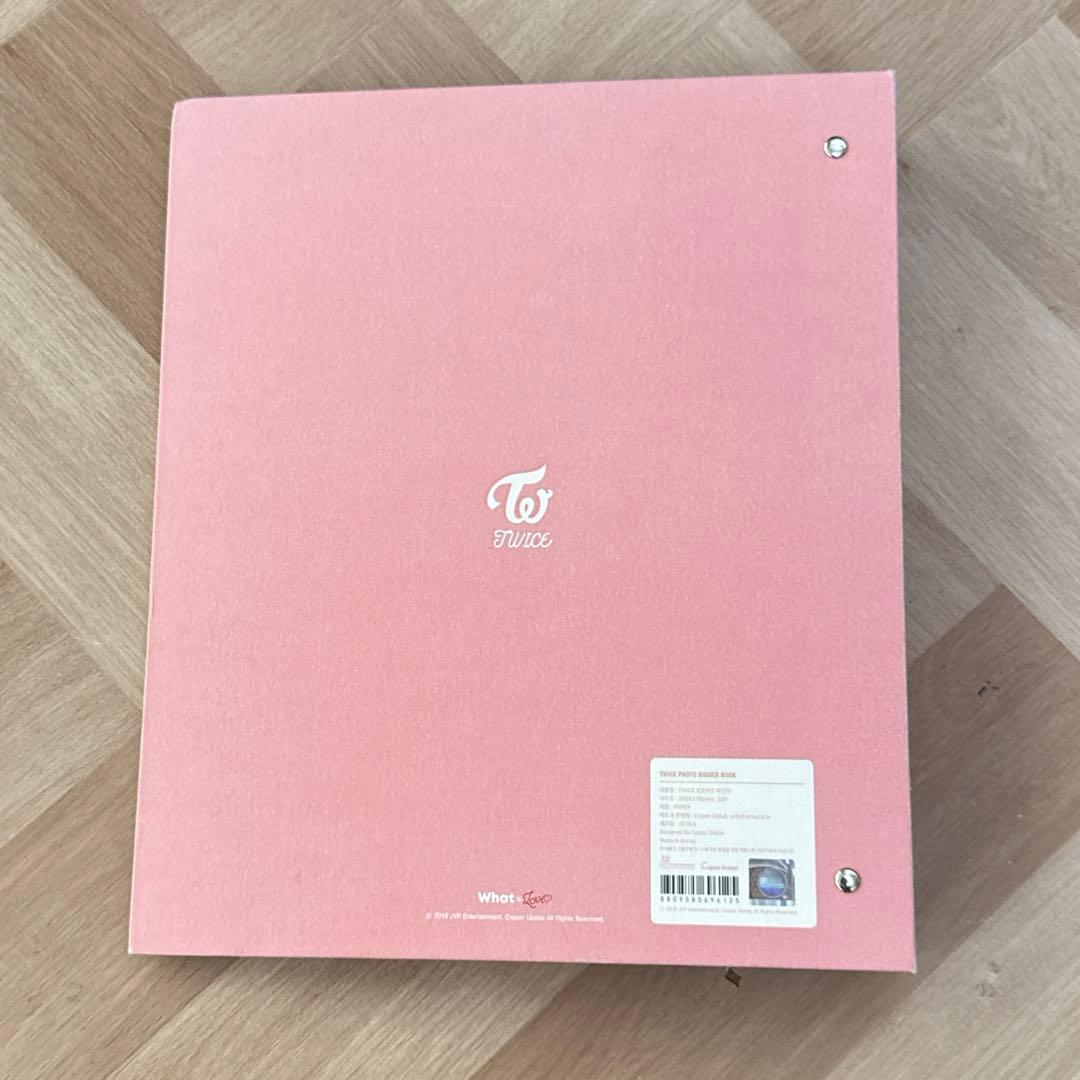 twice イズラブ　what is love バインダー　ホルダー　9ポケット