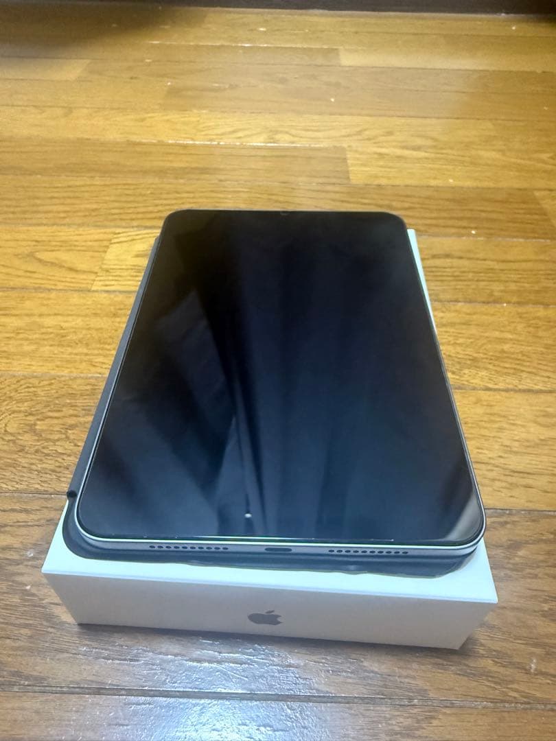 Ipad mini 7 本体と付属品
