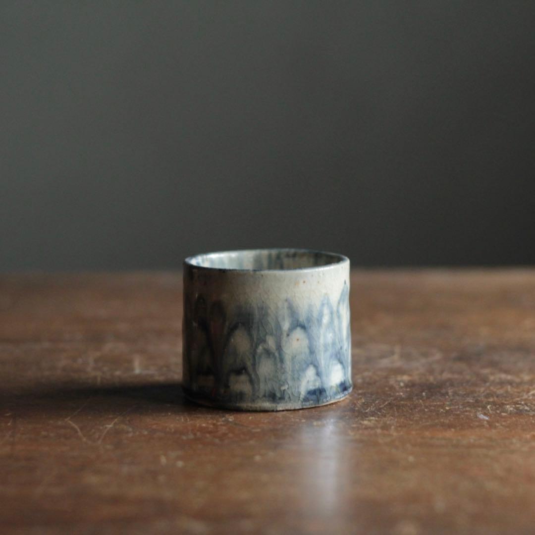 陶胎染付 筒盃 ぐい呑み 盃 ちょこ 酒器 古道具 アンティーク