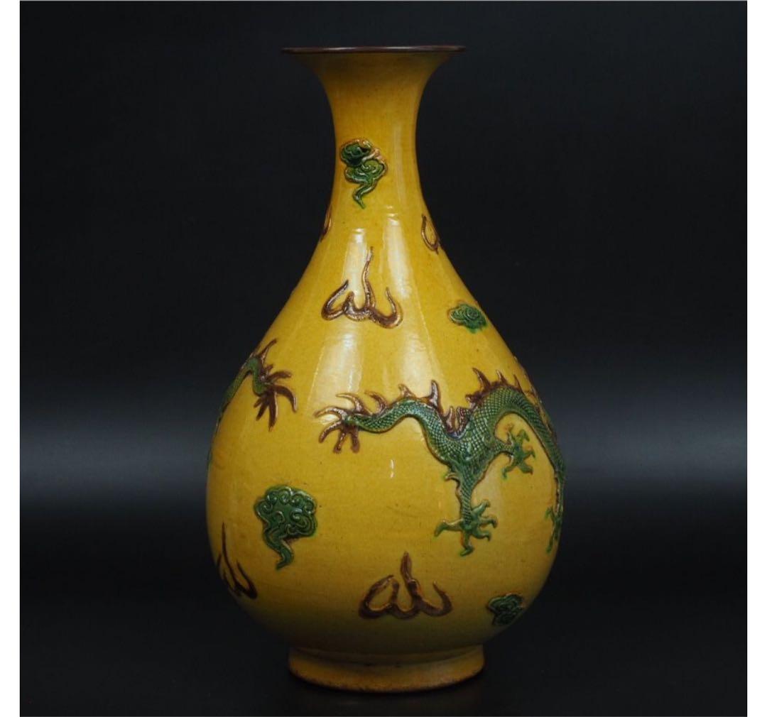 送料無料 値下げ中　時代物　手造り　盛上げ雲龍文三彩花瓶　高さ34ｃｍ