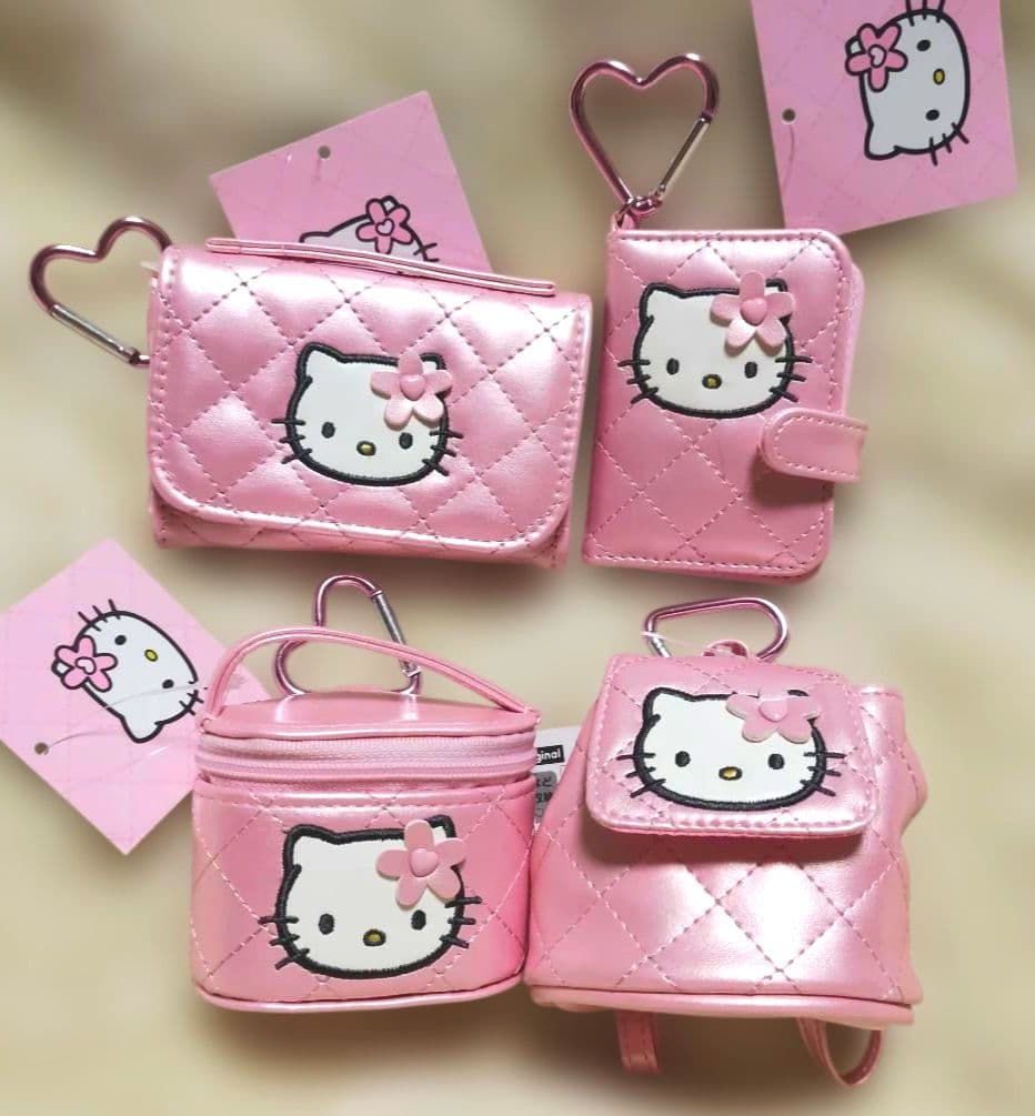 キティミニチュアキルト　リュックポーチ　バニティ形ケース　ウォレット　ミラー４点