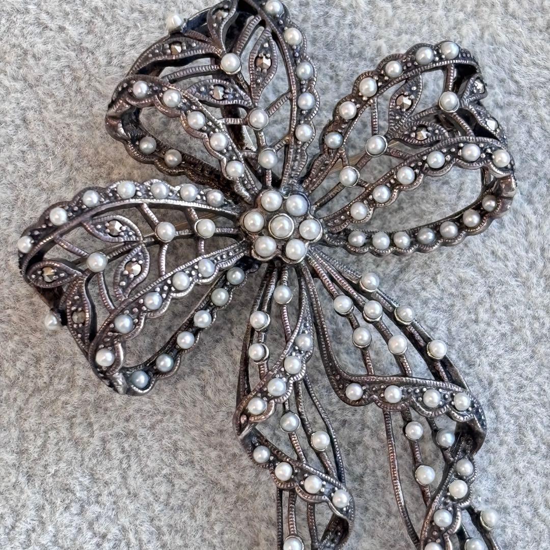 【アンティークリボン】ベビーパール・マルカジットミル打ちブローチ【SV925】