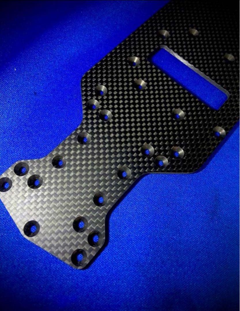 D-Like 製用　特注シャーシ 2.5㎜ ドリフト　蕨山Carbon