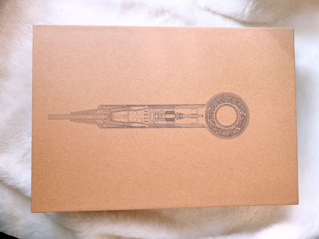 ダイソン　ヘアドライヤー　C7S-JP-NDJ1653A 箱あり