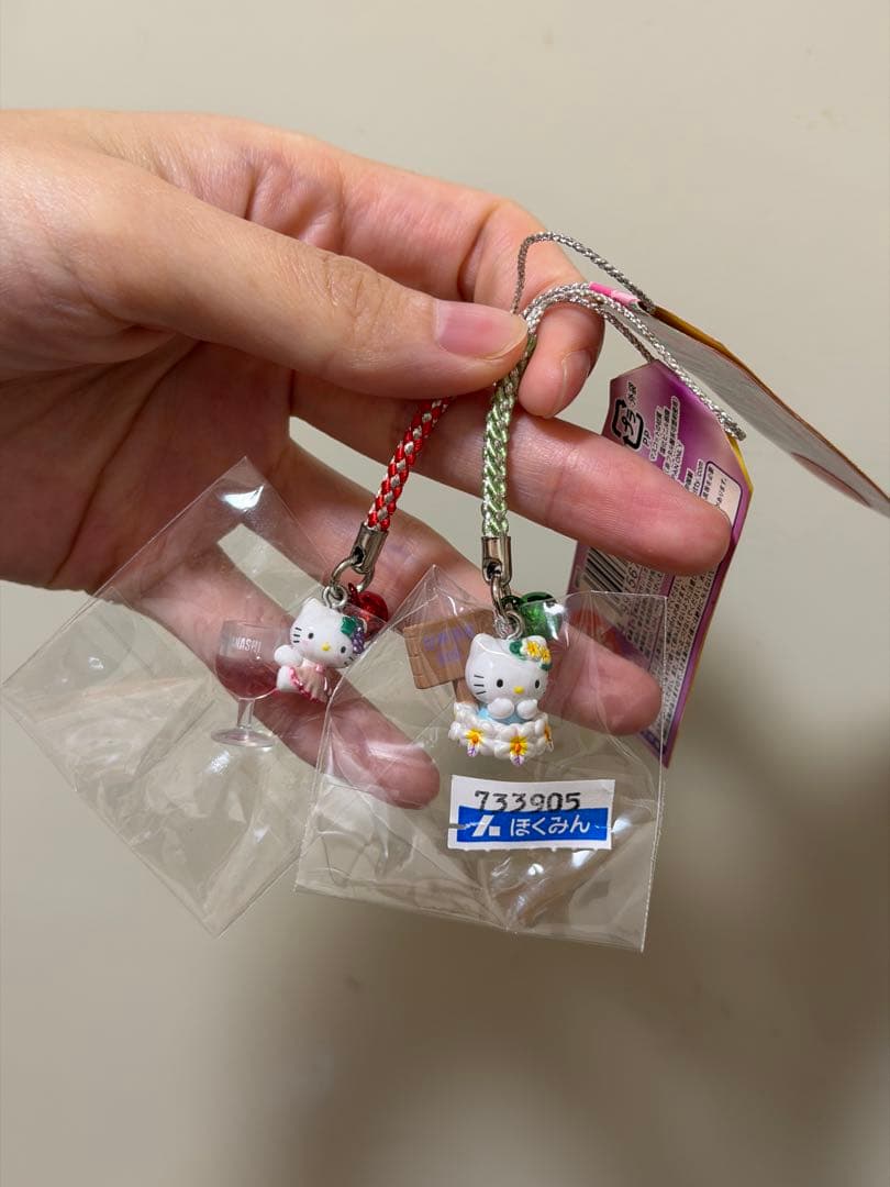 ハローキティ 地域限定　ストラップ 16点セット