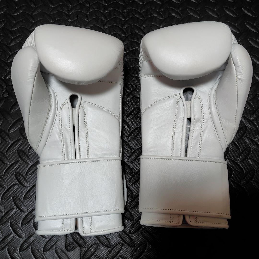 Everlast saturdays NYC コラボ グローブ 白 8オンス