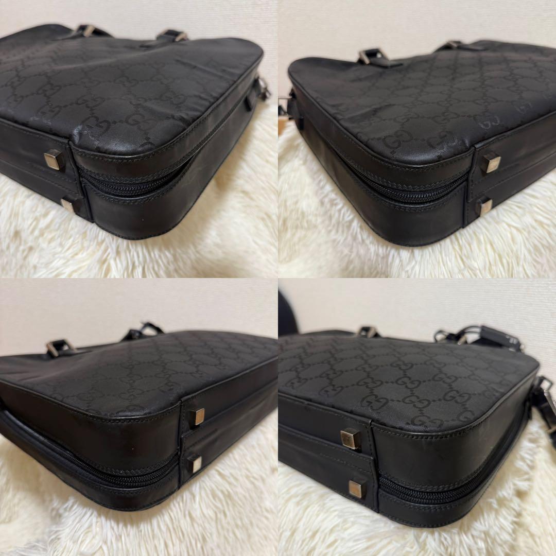 GUCCI　グッチ　ビジネスバッグ　ブラック　GG柄　2way