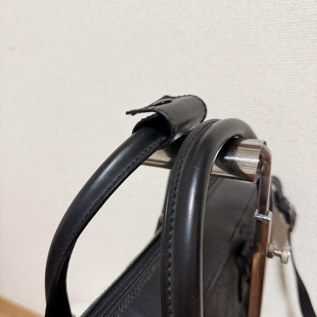 GUCCI　グッチ　ビジネスバッグ　ブラック　GG柄　2way