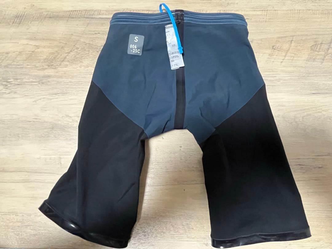 【着用1回】arena アクアフォース ストーム MF ブラック