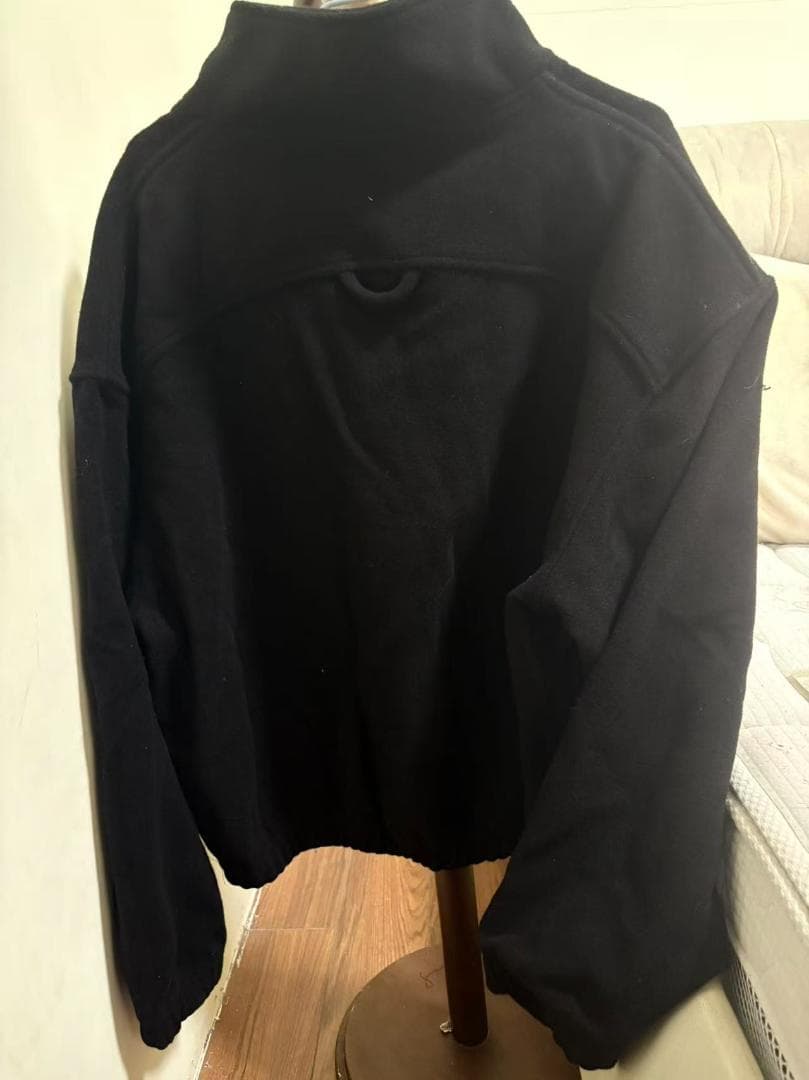 RIER ブラックハイネックジッパー付きジャンパー M 即日発送