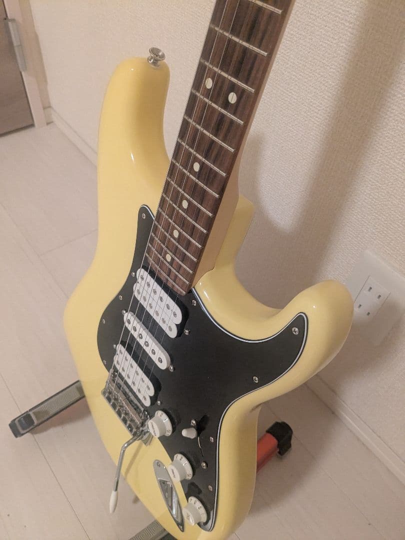ストラトキャスターメキシコ エレキギター イエロー
