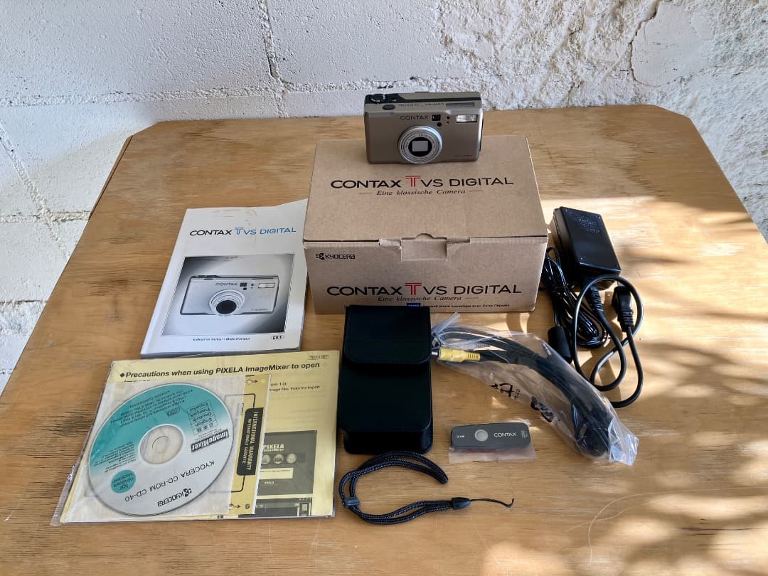 CONTAX TVS DIGITAL コンタックス コンパクトデジタルカメラ