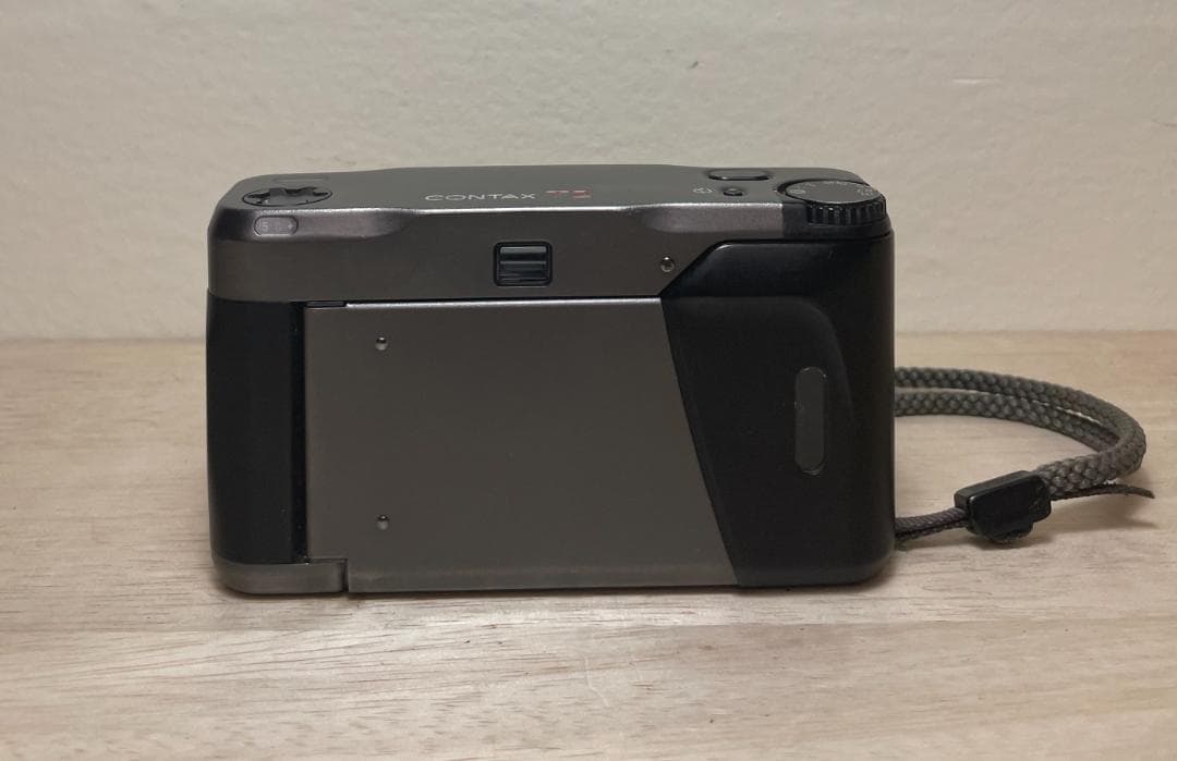 CONTAX T2 コンタックス チタンブラック フィルムカメラ