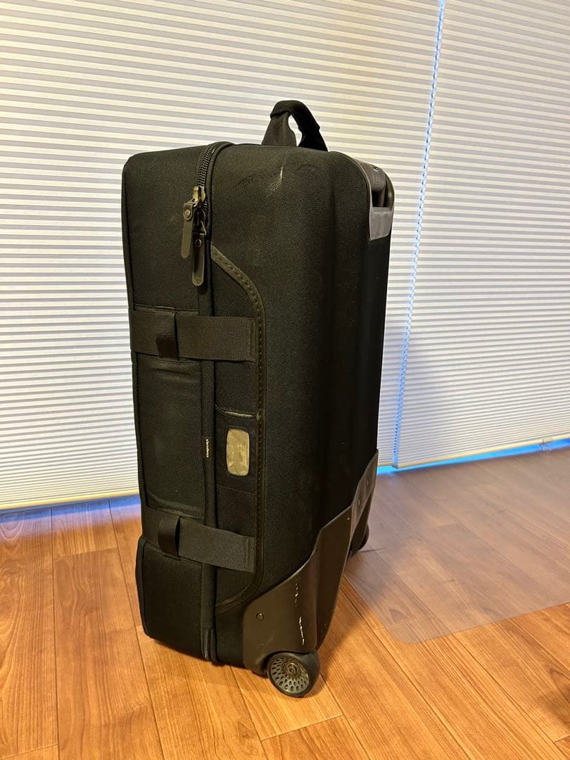 Nike 黒 キャリーケース 2輪