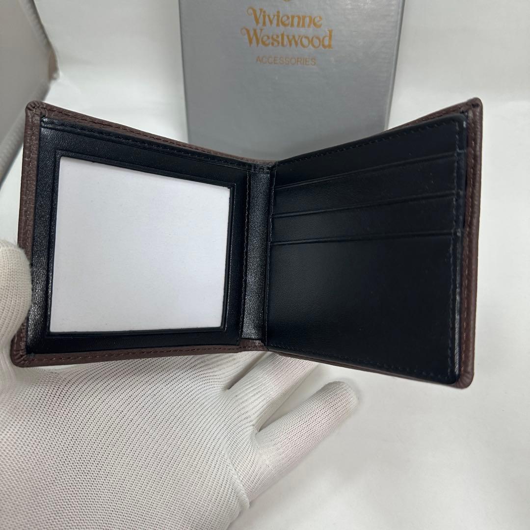 【人気！新品】ヴィヴィアンウエストウッド 二つ折り財布
