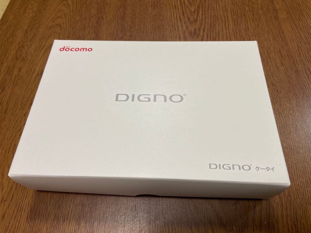 【未使用品】docomo 京セラ DIGNOケータイ KY-42C レッド色