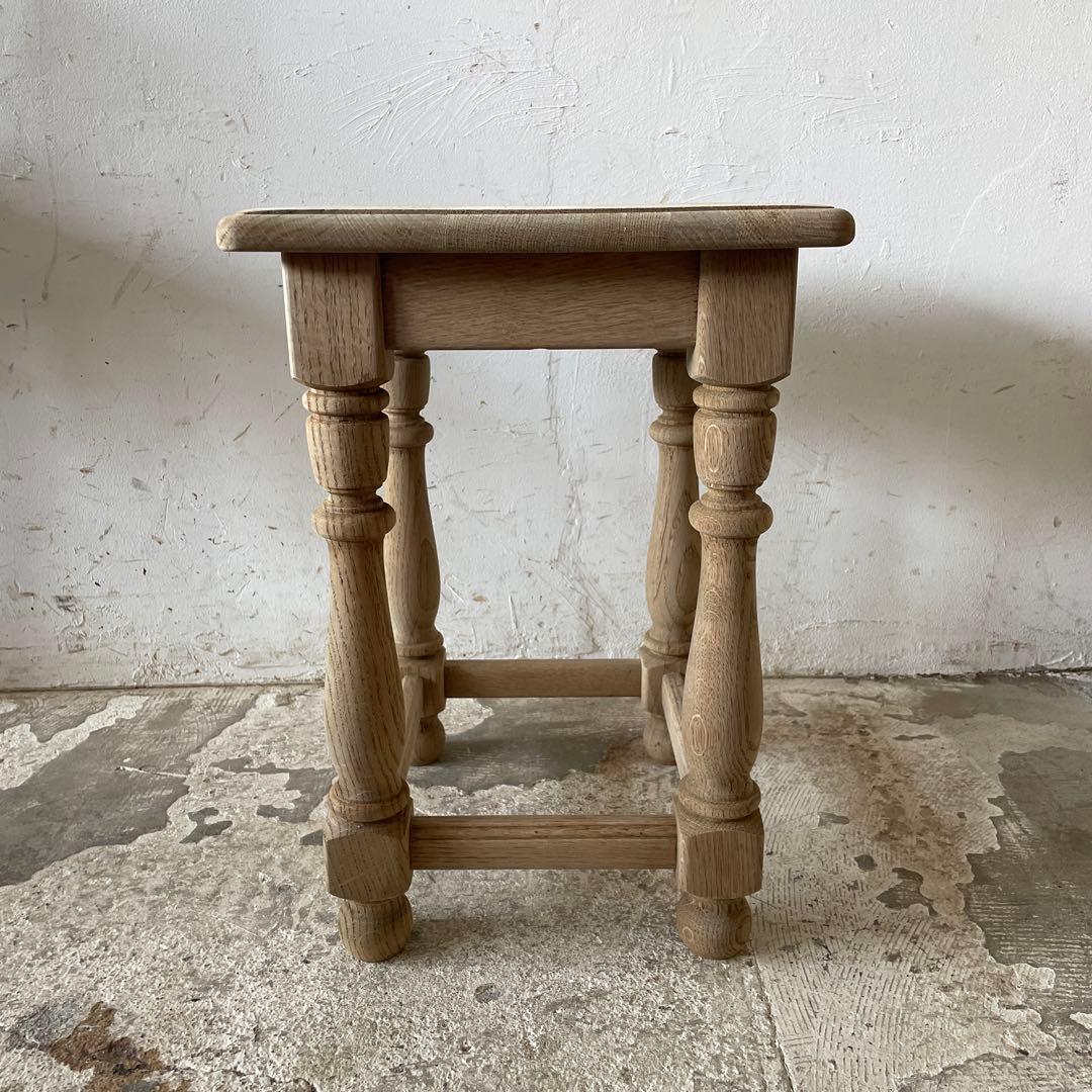 ビンテージ　サイドテーブル ベッドサイドテーブル　スツール　小　剥離