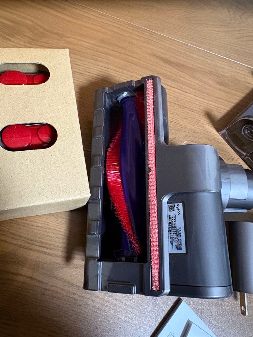 Dyson ダイソン V10 Fluffy SV12 掃除機　家電