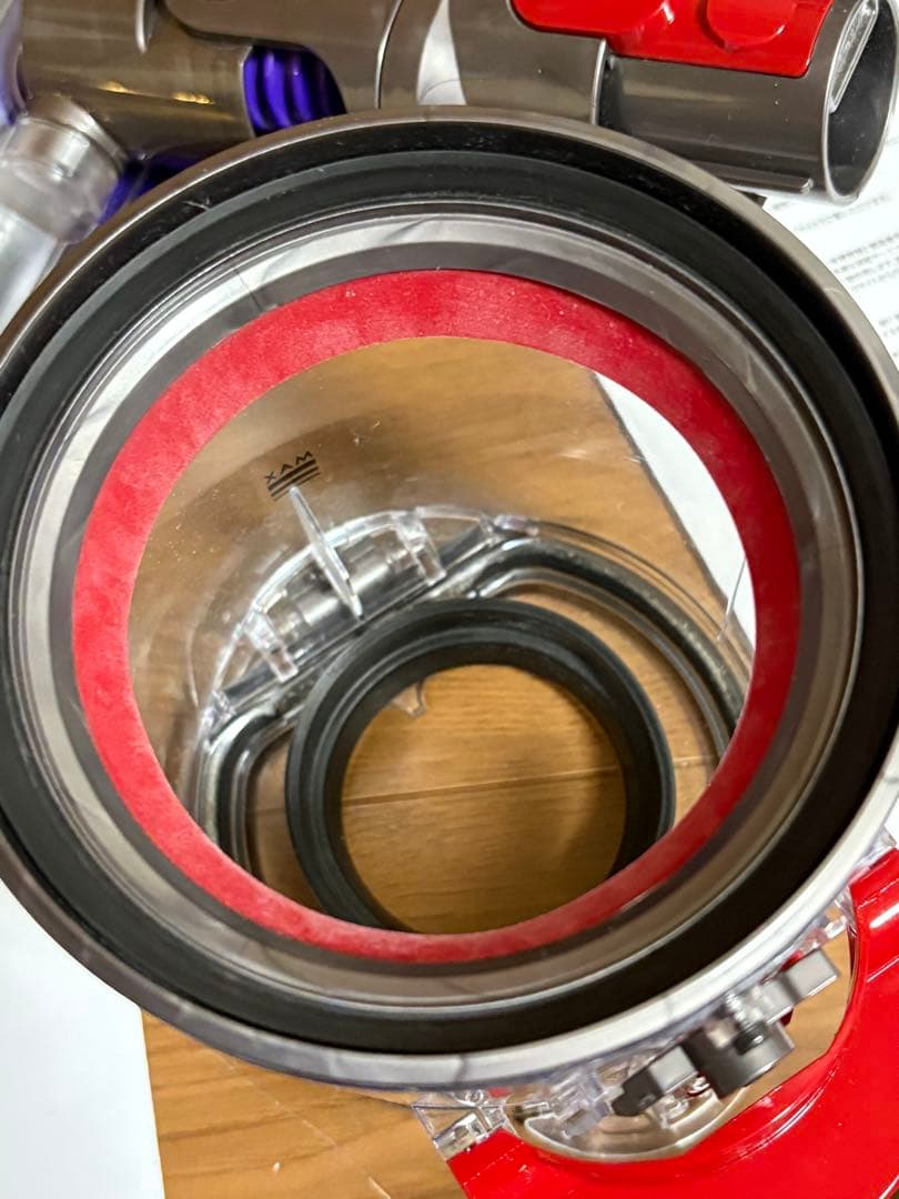 Dyson ダイソン V10 Fluffy SV12 掃除機　家電