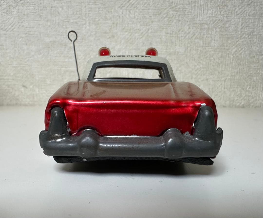 激レア 年代物 ブリキ製 消防指揮車 ミニカー MF714 FIRE CHIEF