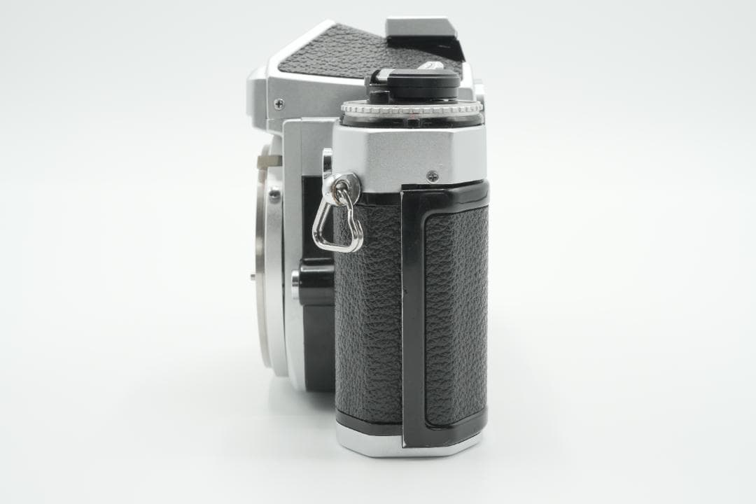 【美品・完動品】Nikon FE シルバー フィルムカメラ本体