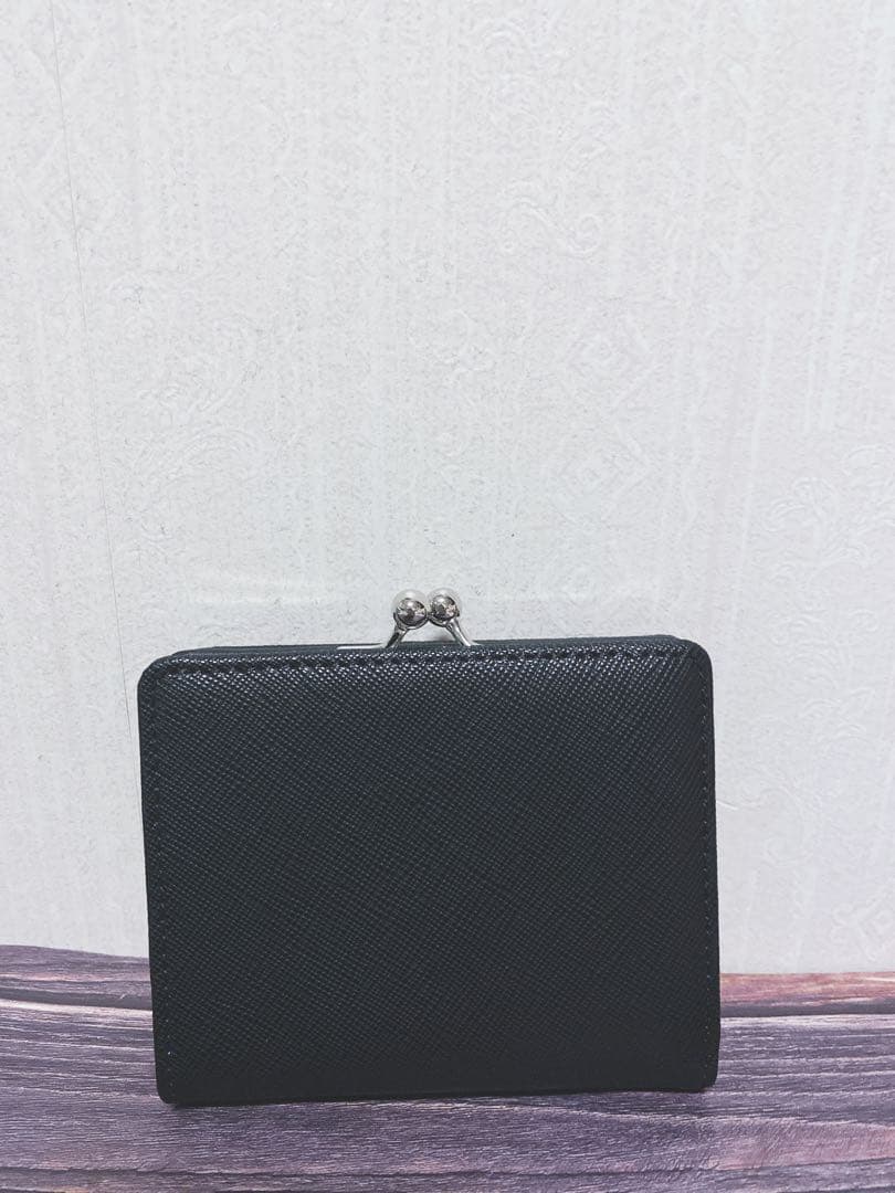 〔新品未使用〕ヴィヴィアンウエストウッド　折り財布