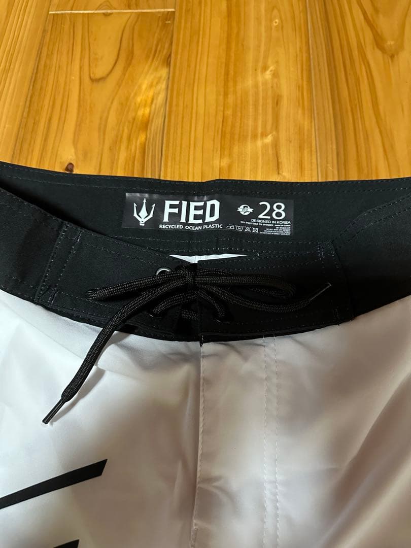 【新品】FIED ファイド　サーフパンツ　サイズ28（ウエスト74cm）ホワイト