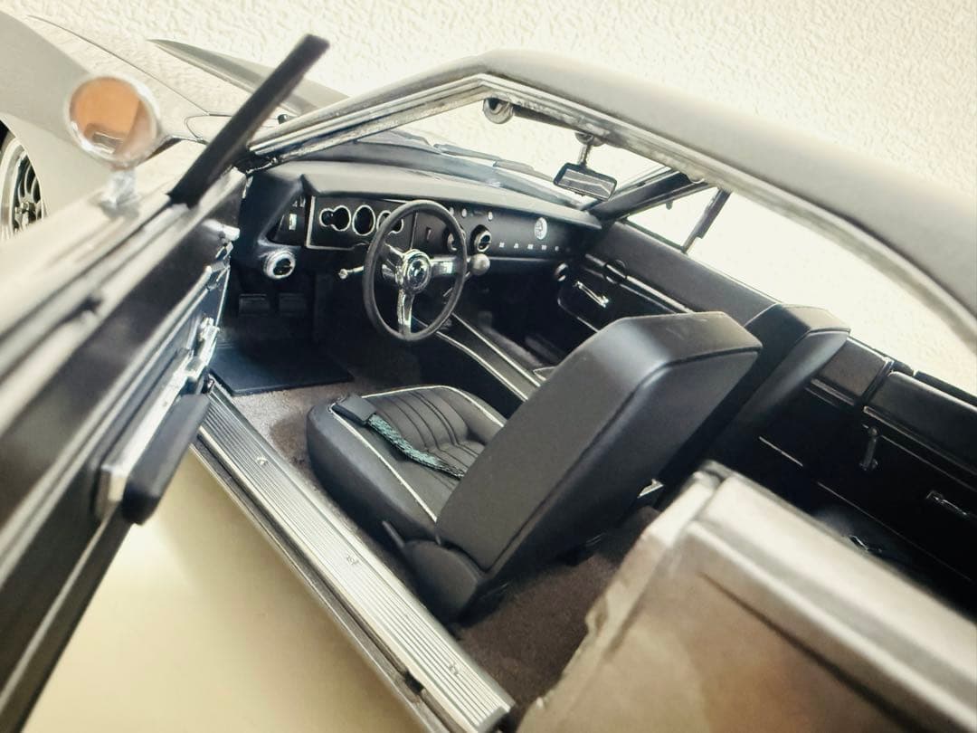 GMP/Plymouthプリムス RoadRunnerロードランナー 1/18