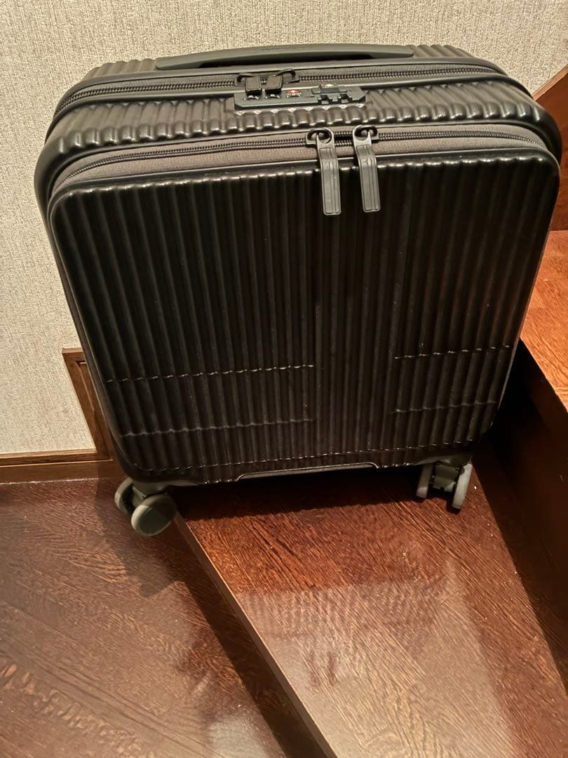 innovator イノベーター スーツケース INV20 33L ブラック系