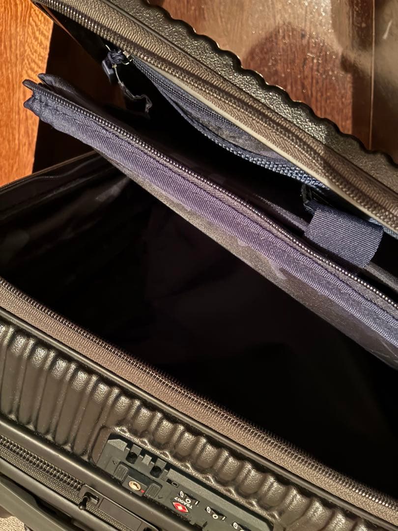 innovator イノベーター スーツケース INV20 33L ブラック系