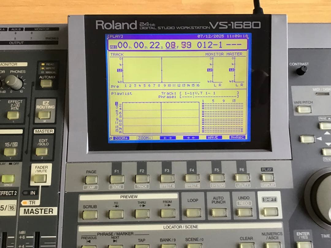 Roland VS-1680 マルチトラックレコーダー VS8F-2×1枚搭載