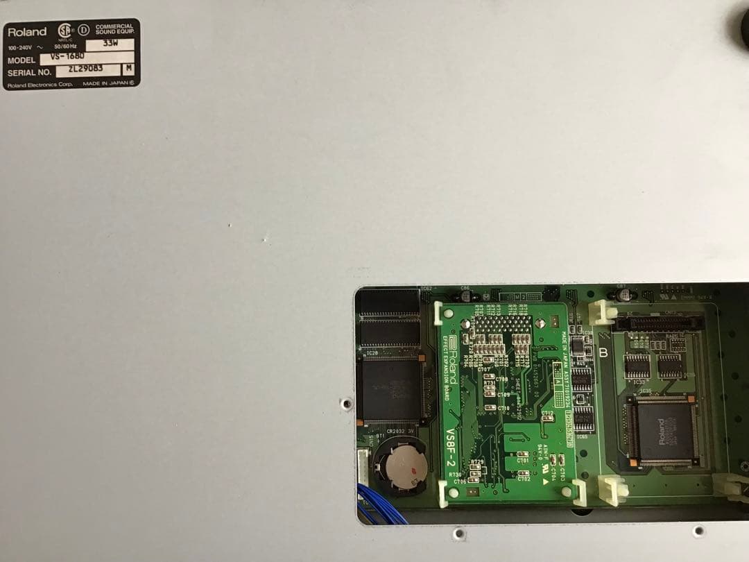 Roland VS-1680 マルチトラックレコーダー VS8F-2×1枚搭載