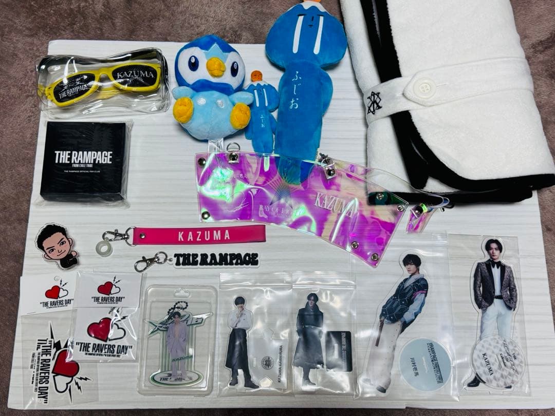 川村壱馬　ブランケット、アクスタ